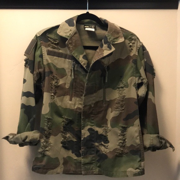 Jacket - Picture 2 of 6